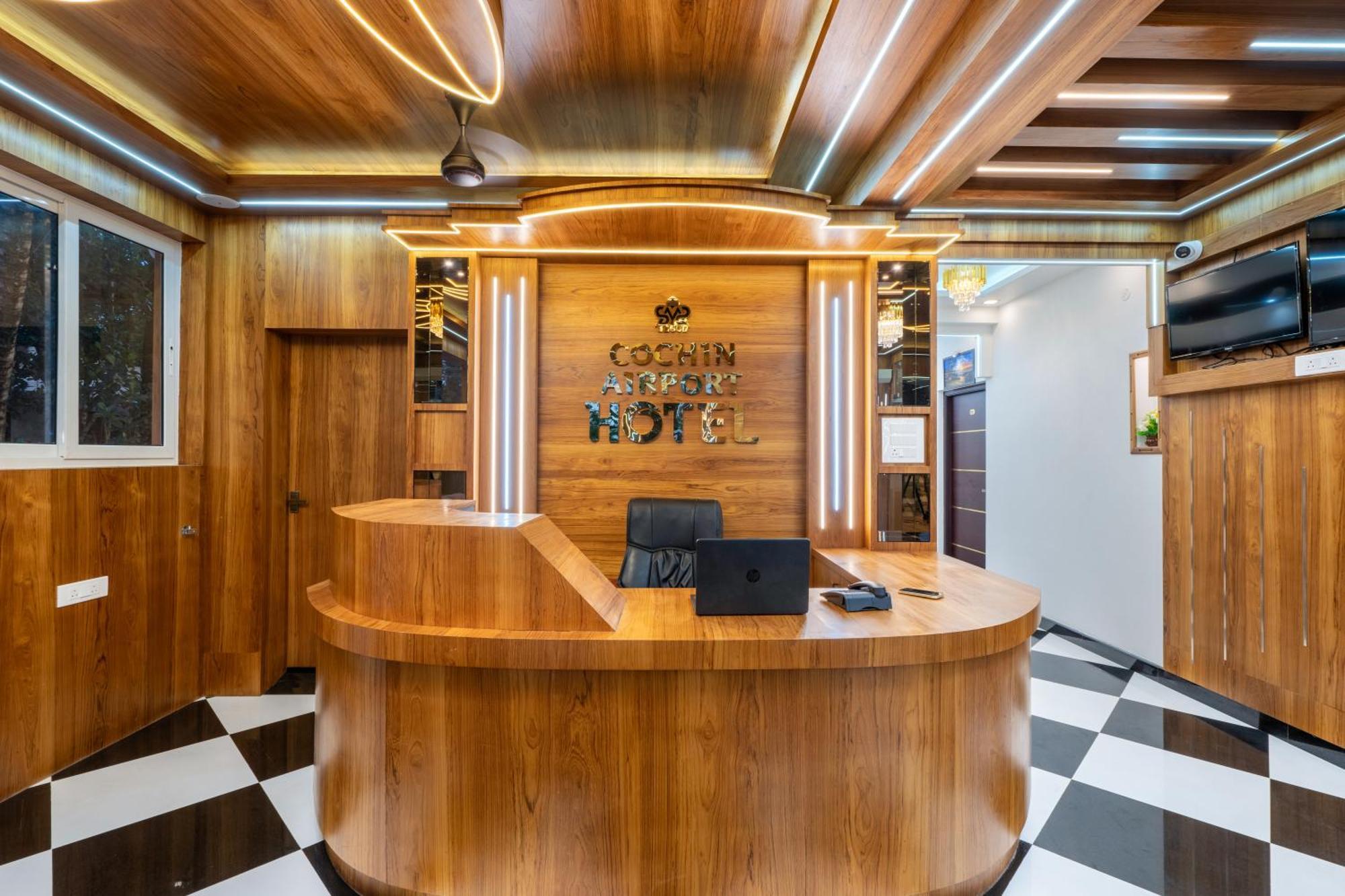 Cochin Airport Hotel Kochi ภายนอก รูปภาพ