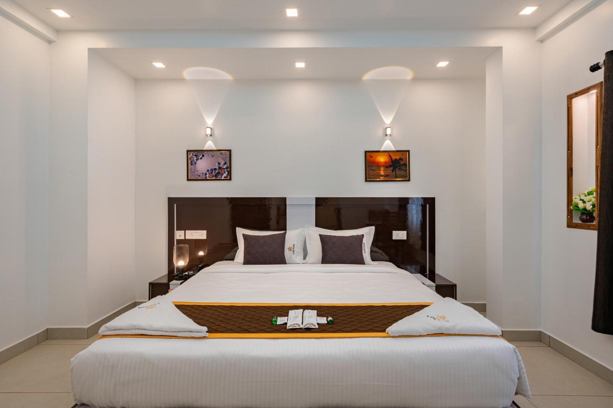 Cochin Airport Hotel Kochi ภายนอก รูปภาพ