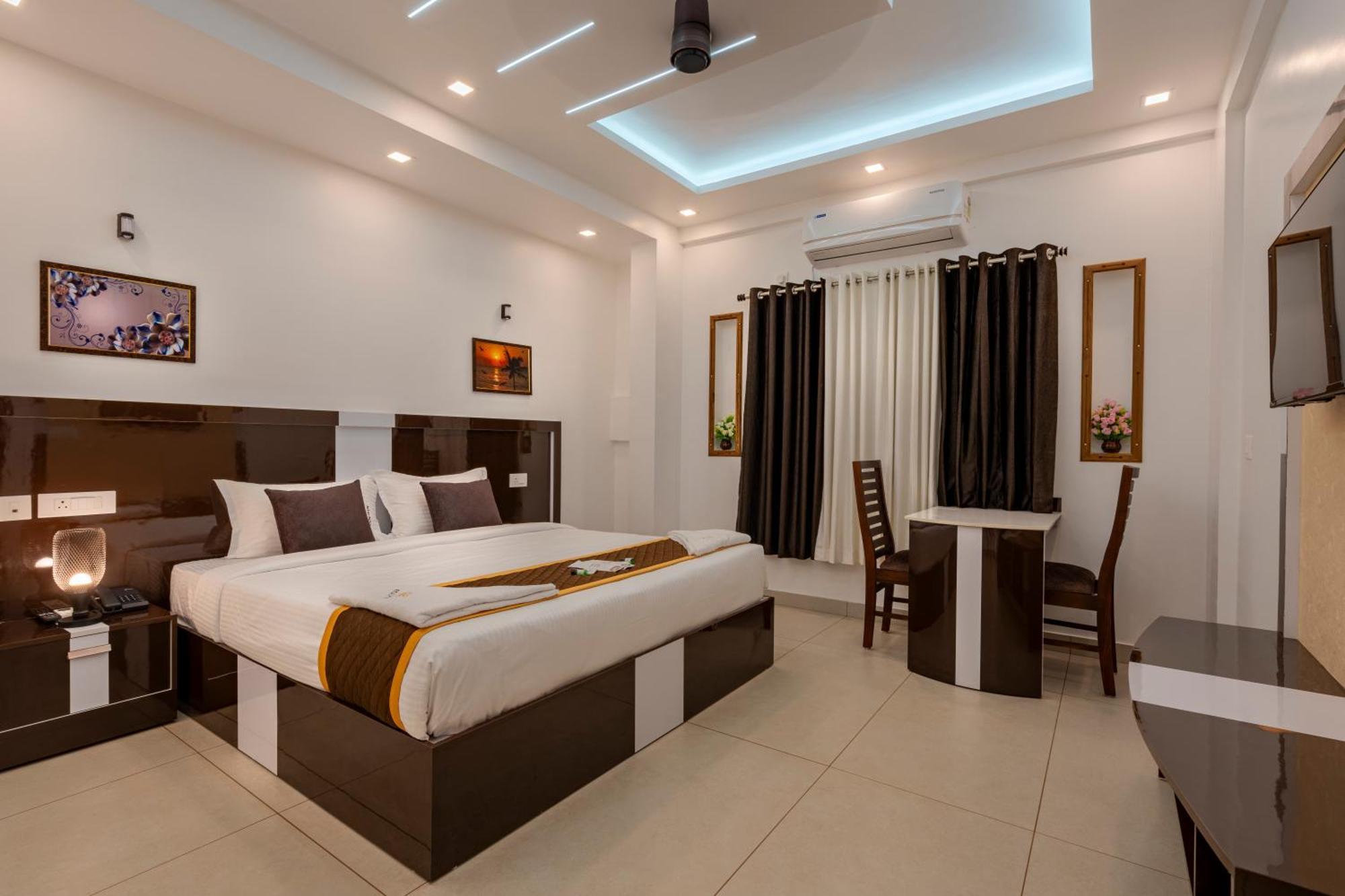Cochin Airport Hotel Kochi ภายนอก รูปภาพ