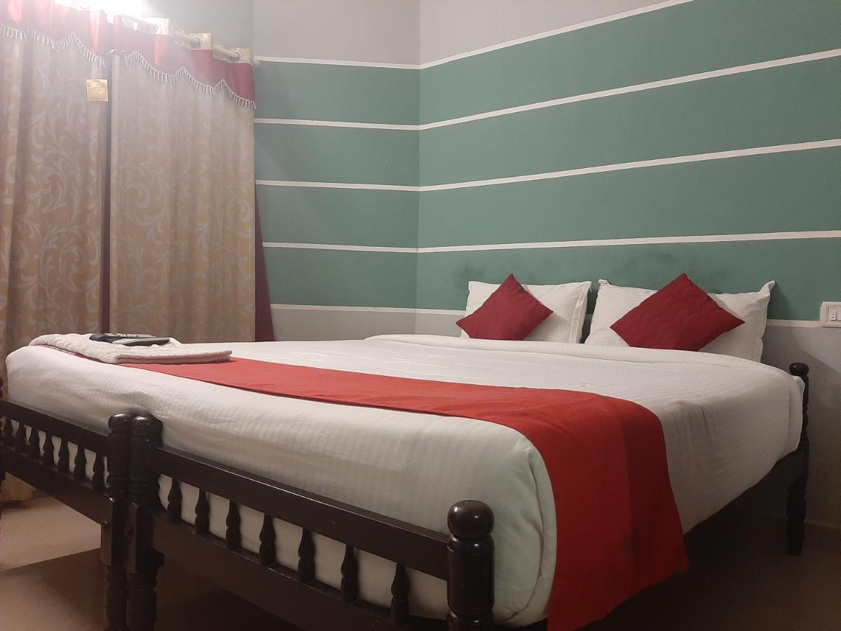 Cochin Airport Hotel Kochi ภายนอก รูปภาพ