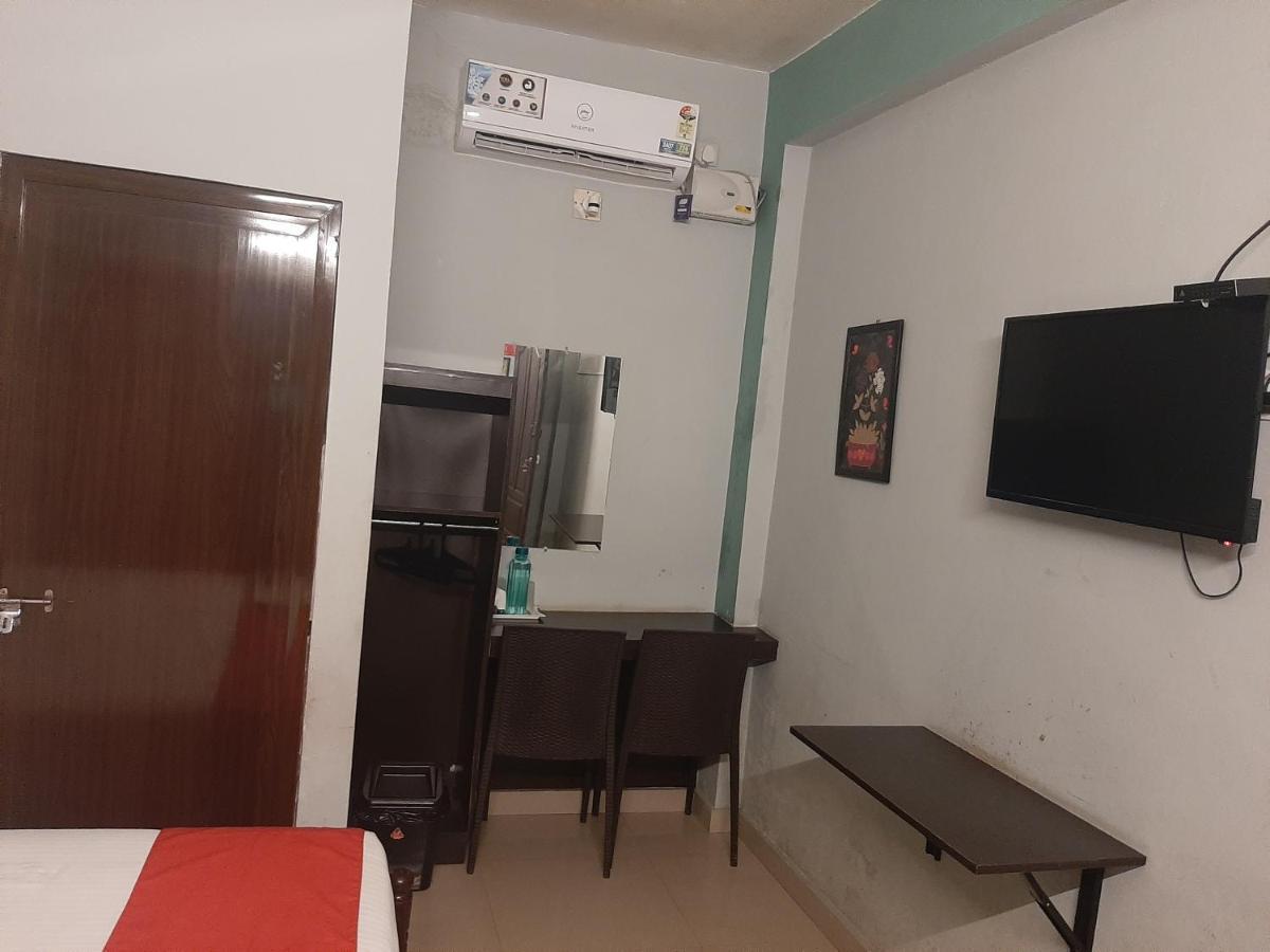 Cochin Airport Hotel Kochi ภายนอก รูปภาพ