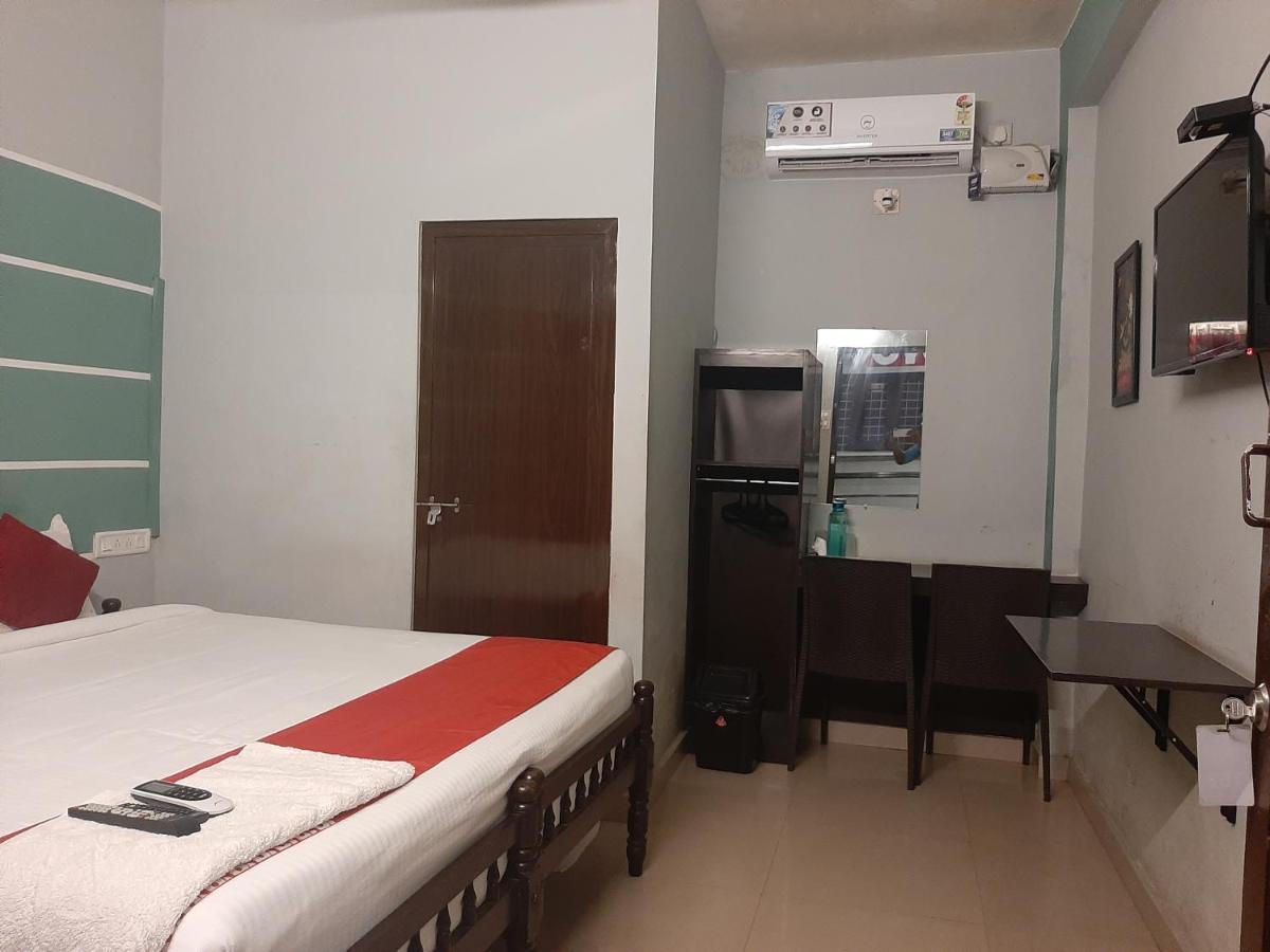 Cochin Airport Hotel Kochi ภายนอก รูปภาพ